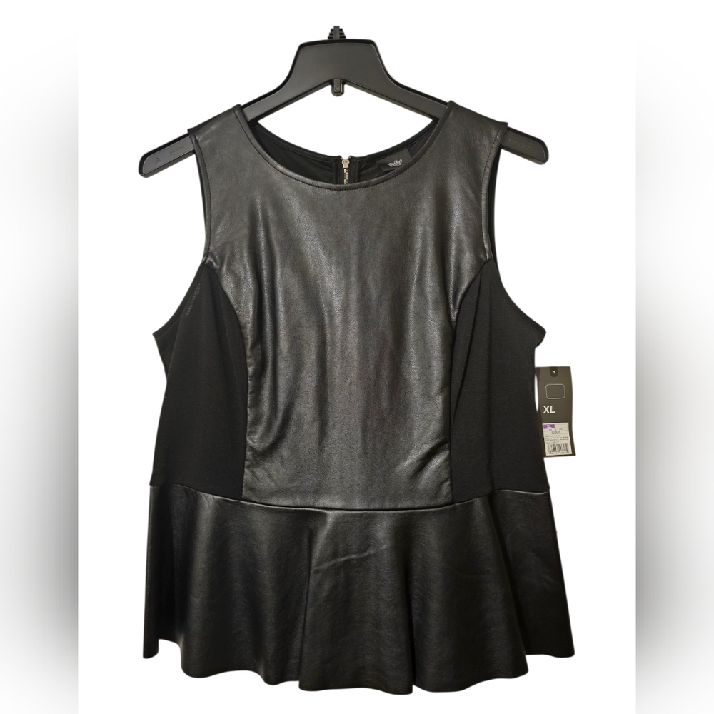 Mossimo Faux Leather Peplum Sleeveless Top. Size XL. Color Black.